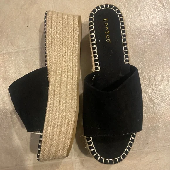 Platform Sandals - Picture 1 of 2